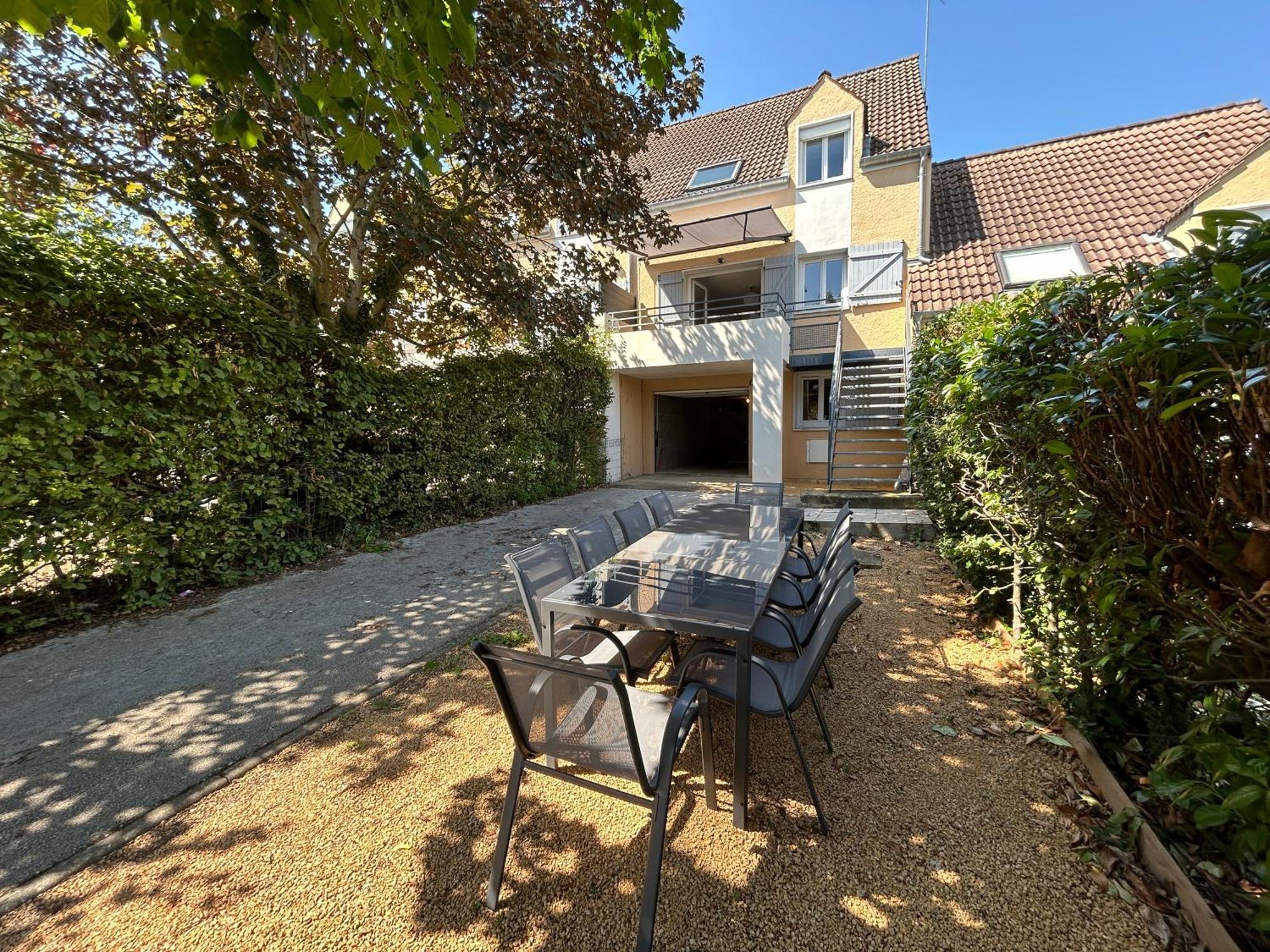 Holiday home Maison Avec Jardin